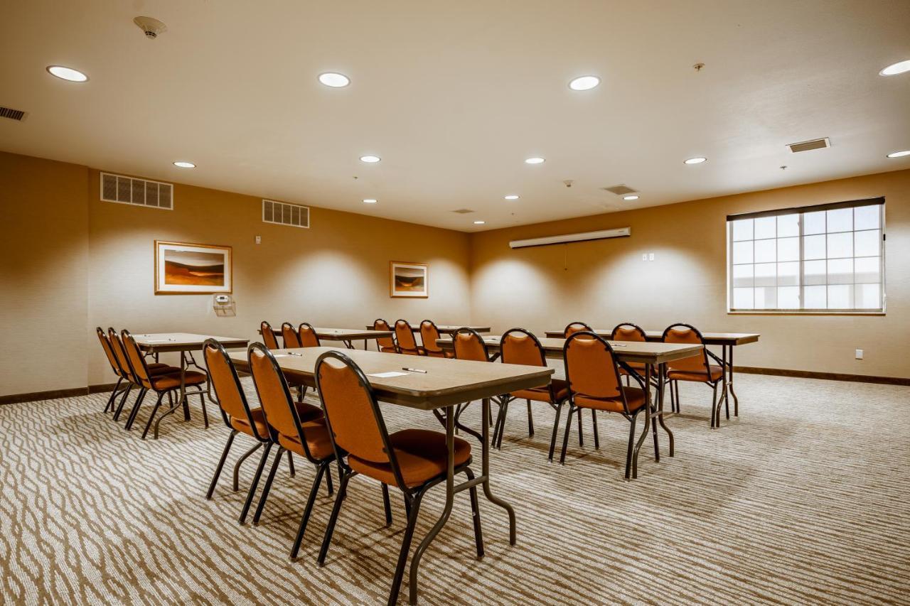 Cobblestone Suites - Ripon מראה חיצוני תמונה